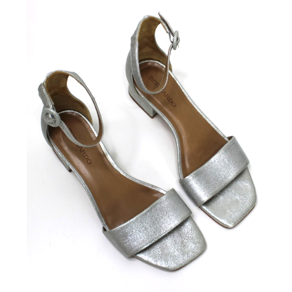 Bernardo Women's Jalena Heeled Sandals Ankle Strap Silver Slide Size 8 M